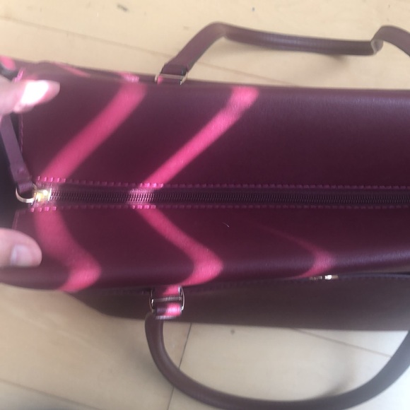 Maroon Tory Burch Robinson Tote - Picture 7 of 7